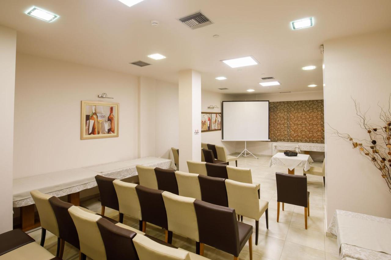 Athina Hotel Lamía