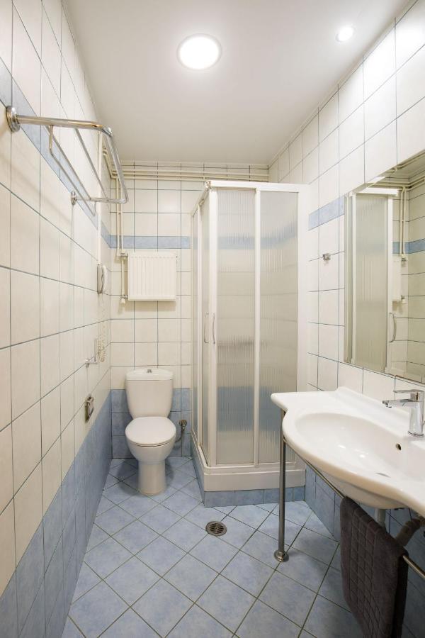 Athina Hotel 3*
