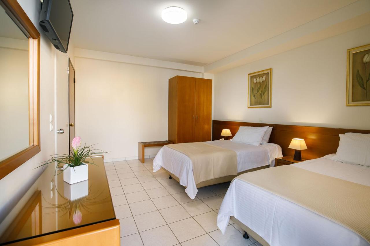 Athina 3*